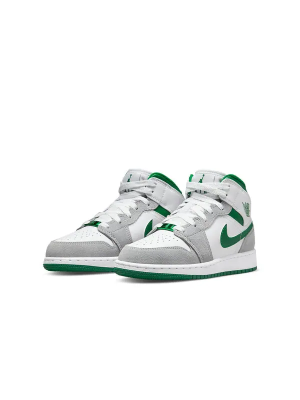 Кроссовки 1 средний размер Air Jordan — изображение 3 из 4