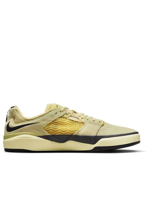 Кроссовки ishod wair sb 'coconut milk' Nike — изображение 2 из 4, хаки/черный
