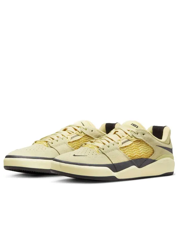 Кроссовки ishod wair sb 'coconut milk' Nike — изображение 3 из 4, хаки/черный