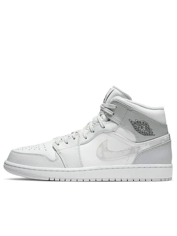 Кроссовки 1 средние Air Jordan — изображение 1 из 4, белый