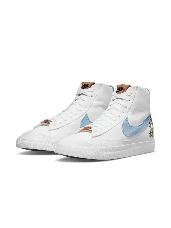 Кроссовки blazer mid '77 se 'indigo' Nike — изображение 3 из 4, белый//мульти