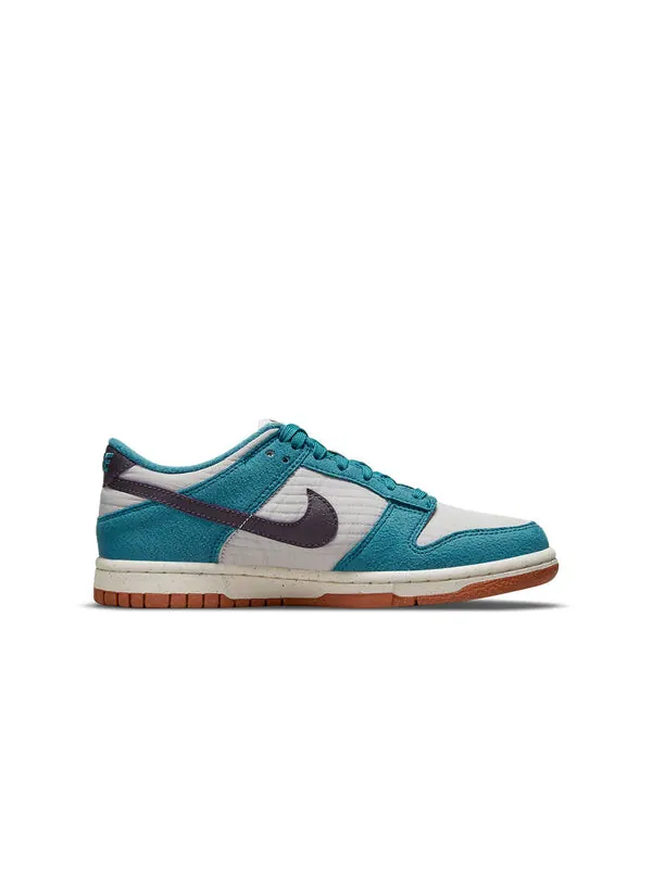 Кроссовки dunk low se next nature Nike — изображение 2 из 4, серый/синий