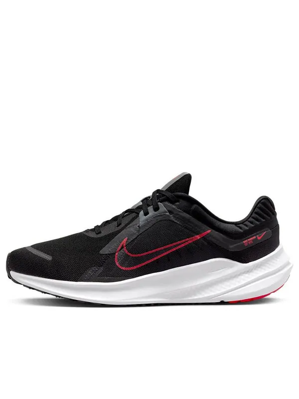 Кроссовки квест 5 Nike — изображение 1 из 4, черный/серый/красный