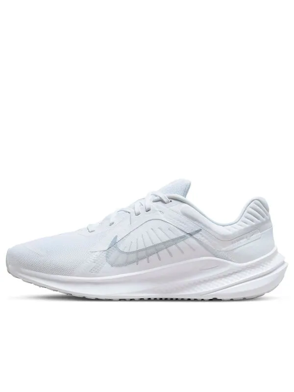 Кроссовки quest 5 low tops серебристые Nike — изображение 1 из 4, белый/серебристый