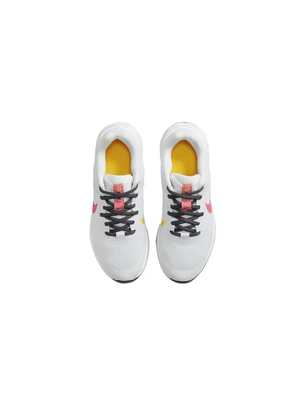 Кроссовки (GS) Nike Revolution 6 Road Running Shoes 'White Gridiron Orange Sea Coral' — изображение 4 из 4, белый//оранжевый
