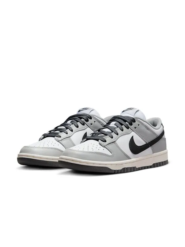 Кроссовки dunk low 'light smoke grey' Nike — изображение 3 из 4