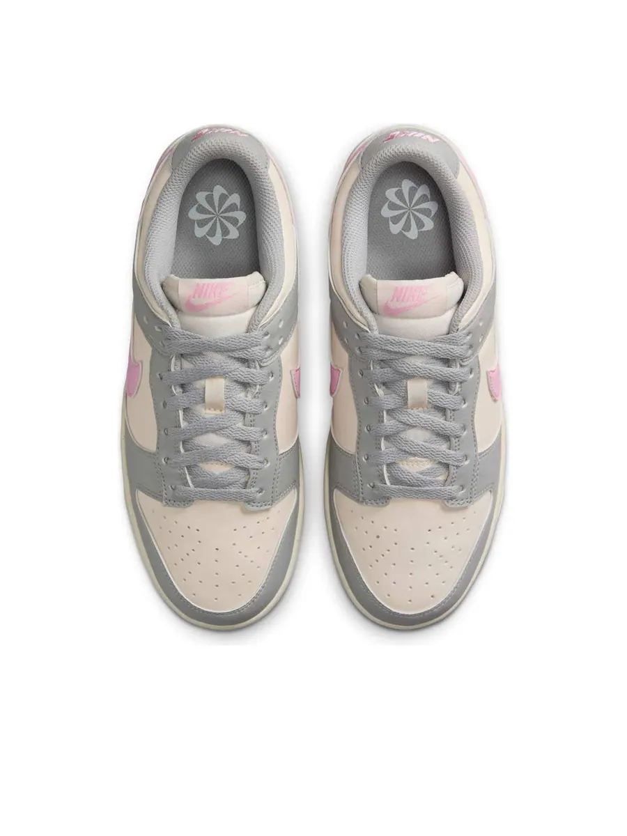 Кроссовки (WMNS) Nike Dunk Low Next Nature 'Light Smoke Grey Pink Rise' — изображение 4 из 6, серый