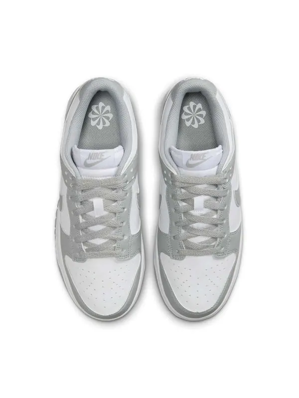 Кроссовки dunk low next nature 'light smoke grey' Nike — изображение 4 из 4, белый/светлый серый