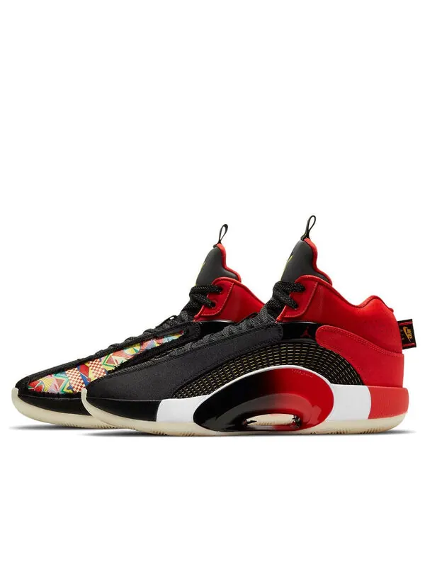 Кроссовки 35 Air Jordan — изображение 1 из 4, черный красный