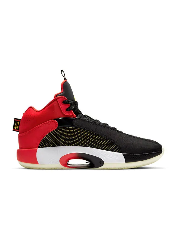 Кроссовки 35 Air Jordan — изображение 2 из 4, черный красный