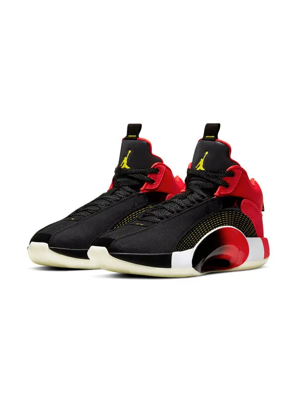 Кроссовки 35 Air Jordan — изображение 3 из 4, черный красный