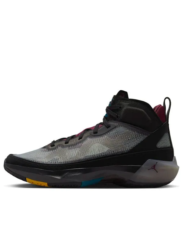 Кроссовки 37 Air Jordan — изображение 1 из 4, черный/серый/фиолетовый