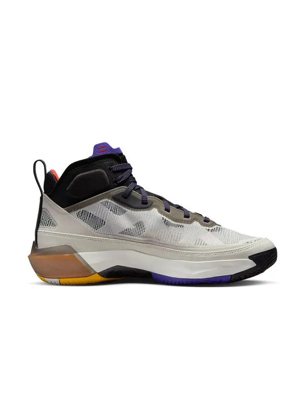 Кроссовки 37 пф Air Jordan — изображение 2 из 4