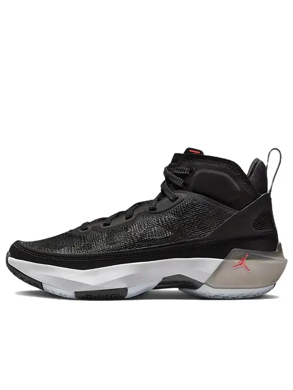 Кроссовки 37 Air Jordan — изображение 1 из 4, черный/белый//мульти