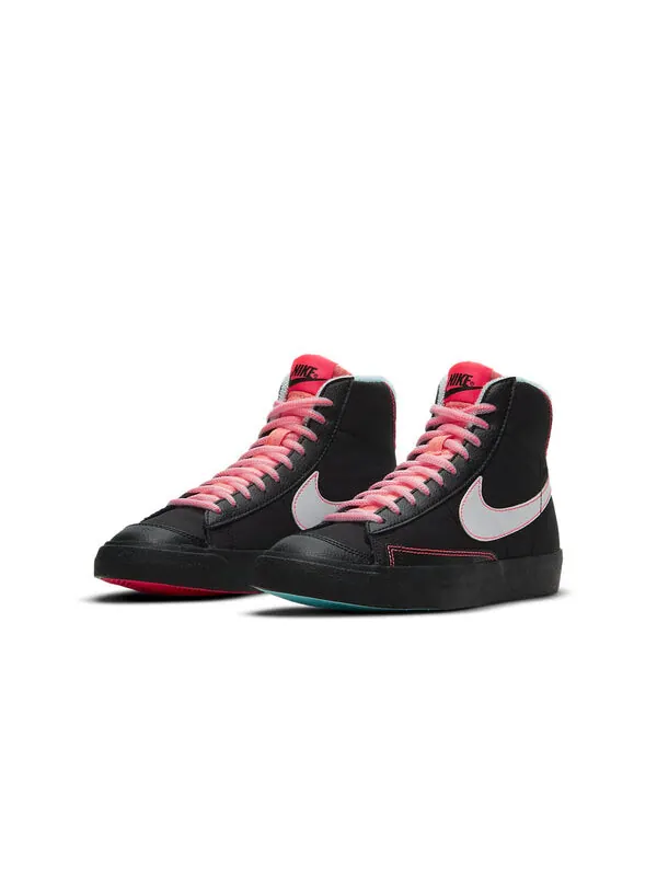 Кроссовки blazer mid '77 'black atomic pink' Nike — изображение 3 из 4, черный/розовый/синий