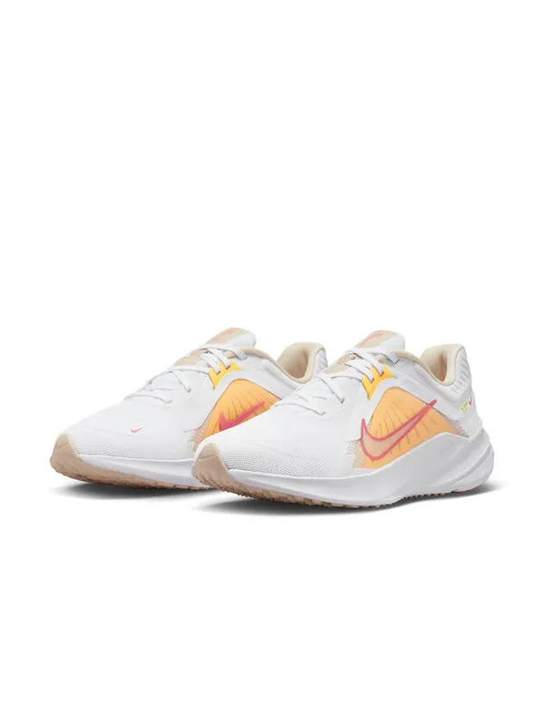 Кроссовки квест 5 Nike — изображение 3 из 4, белый/оранжевый