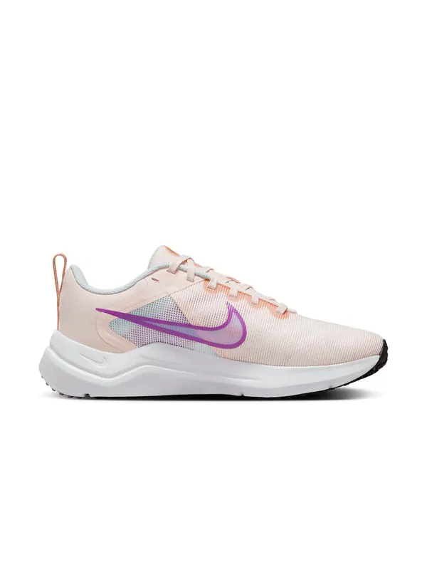 Кроссовки downshifter 12 'guava ice rush fuchsia' Nike — изображение 2 из 4, платиновый/коричневый
