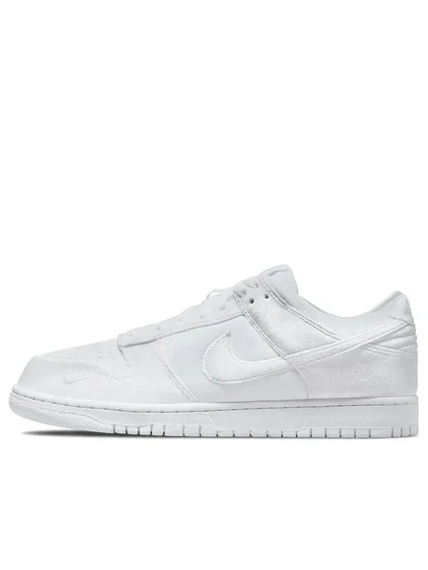 Кроссовки x dover street market dunk low Nike — изображение 1 из 4, белый
