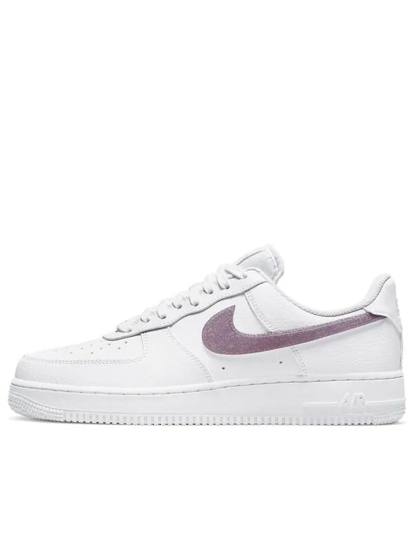 Кроссовки женские Nike Air force 1 кожаные с логотипом — изображение 1 из 4, белый/фиолетовый