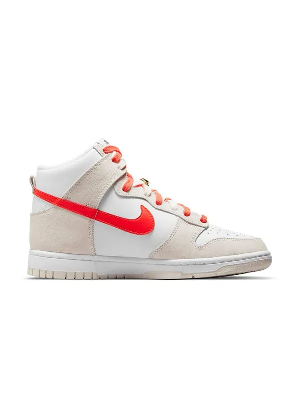 Кроссовки данки высокие se Nike — изображение 2 из 4, белый/-оранжевый