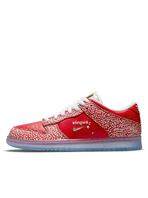 Кроссовки x stingwater sb dunk low Nike — изображение 1 из 4, красный/белый