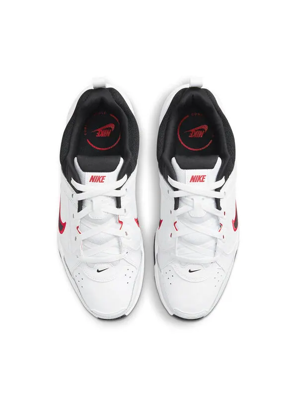 Кроссовки бросают вызов всему дню Nike — изображение 4 из 4, белый/черный/красный
