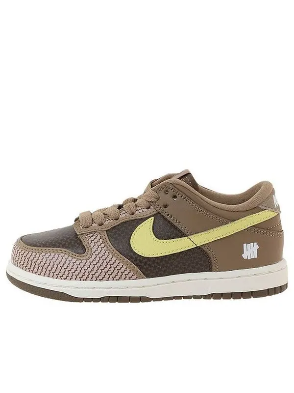 Кроссовки x undefeated dunk low sp Nike — изображение 1 из 4, коричневый/желтый