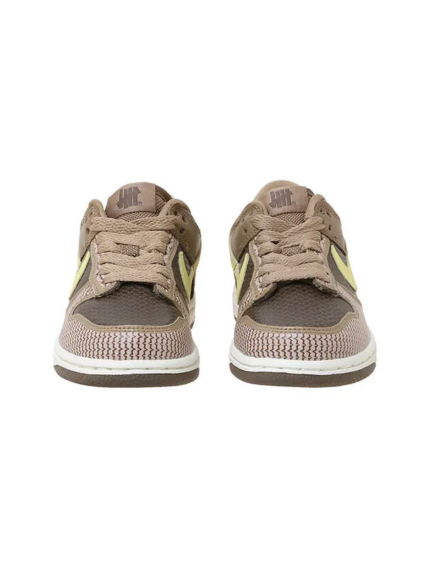 Кроссовки x undefeated dunk low sp Nike — изображение 3 из 4, коричневый/желтый