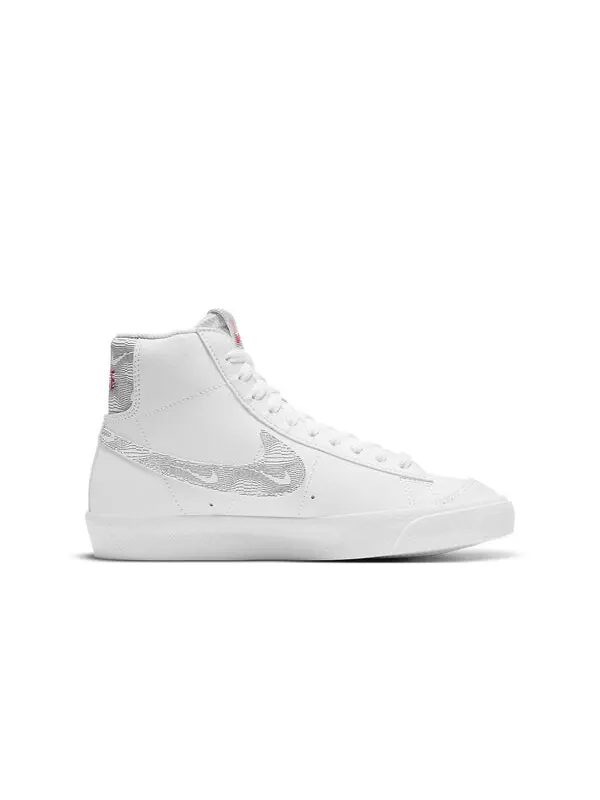 Кроссовки blazer mid '77 'white logo print' Nike — изображение 2 из 4, белый/серебристый