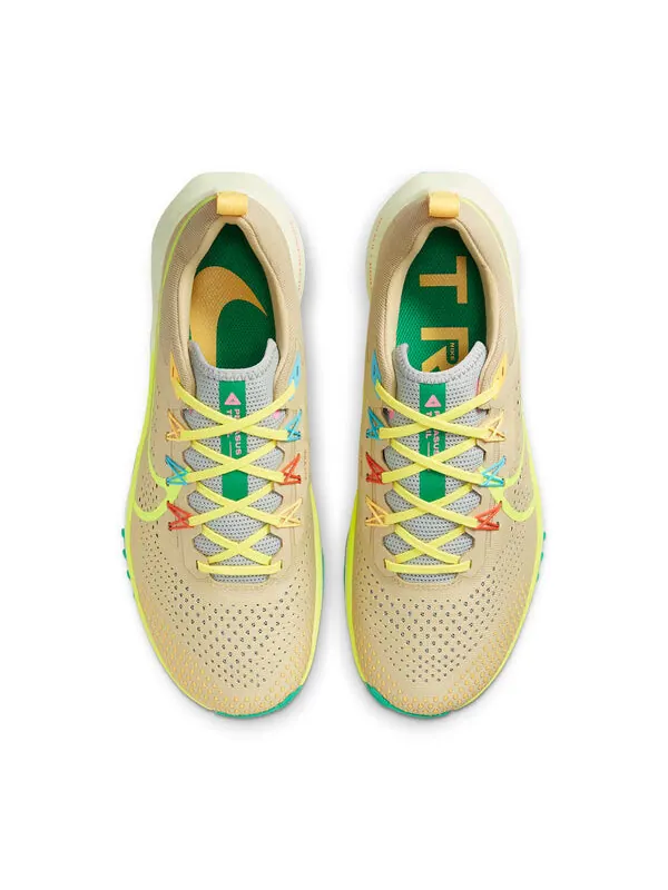 Кроссовки react pegasus trail 4 'team gold volt' Nike — изображение 4 из 4, золотистый/синий/зеленый