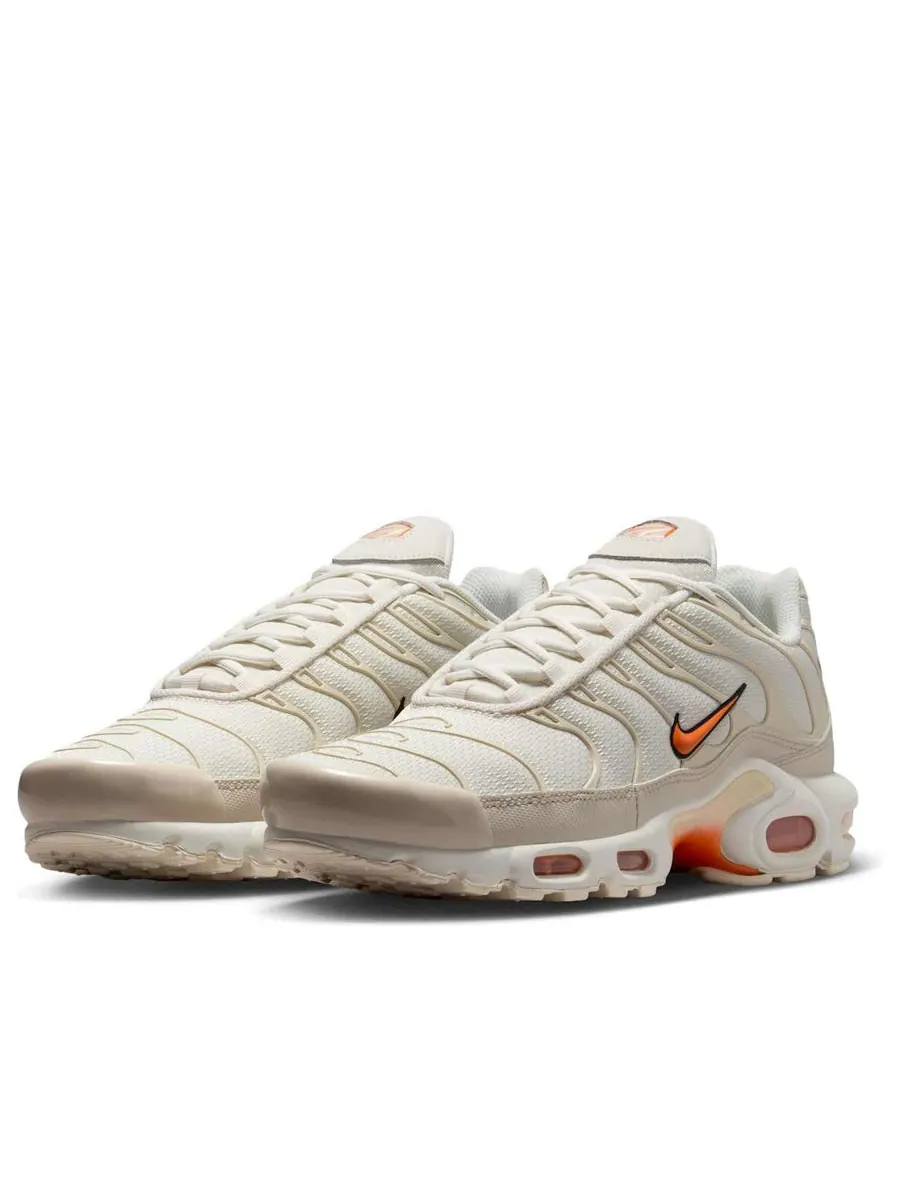 Кроссовки Nike Air Max Plus 'Phantom Safety Orange' — изображение 3 из 6, бежевый