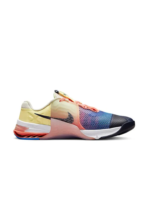 Кроссовки metcon 7 amp Nike — изображение 2 из 4, синий/розовый/белый