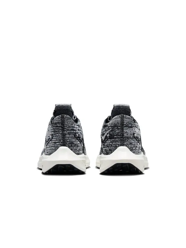 Кроссовки pegasus turbo next nature 'black white' Nike — изображение 4 из 4, черный/белый
