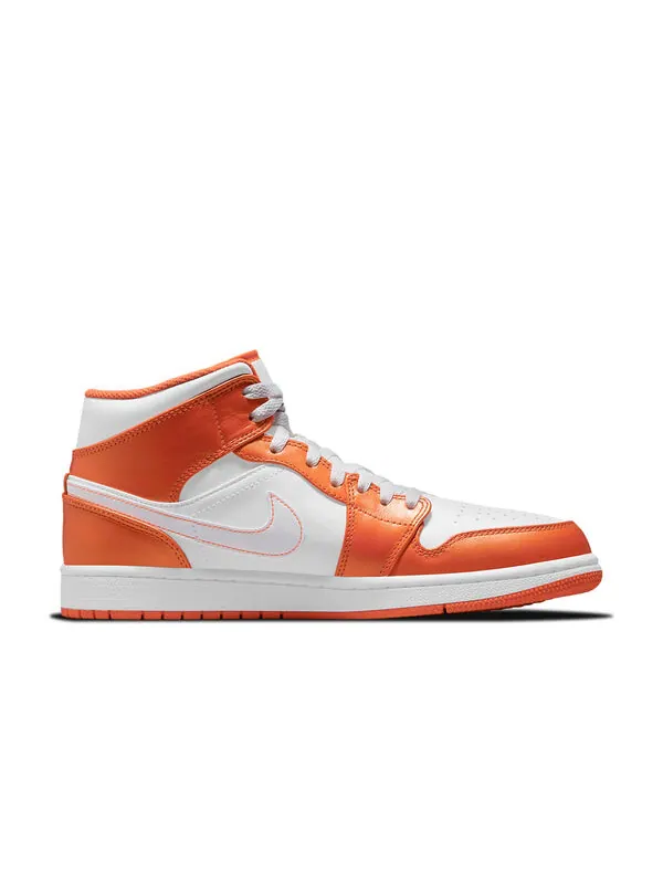 Кроссовки 1 средний размер Air Jordan — изображение 2 из 4