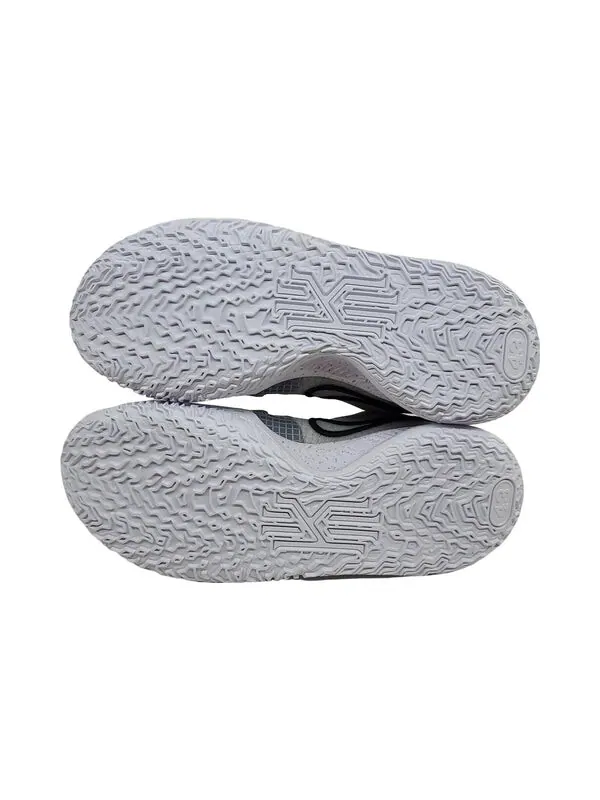 Кроссовки Nike Kyrie Low 4 TB 'Wolf Grey' — изображение 4 из 4, серый/черный