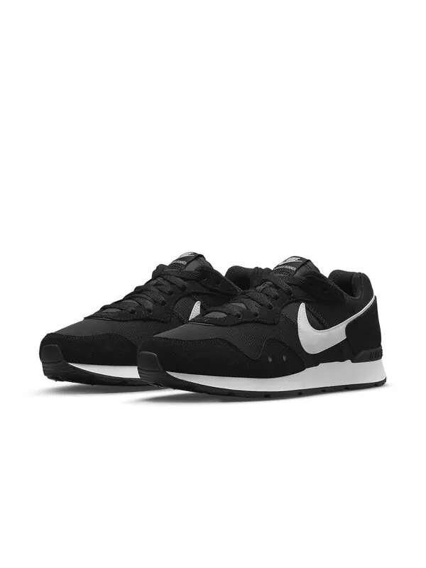 Кроссовки Venture Runner широкие Nike — изображение 3 из 4, черный/белый