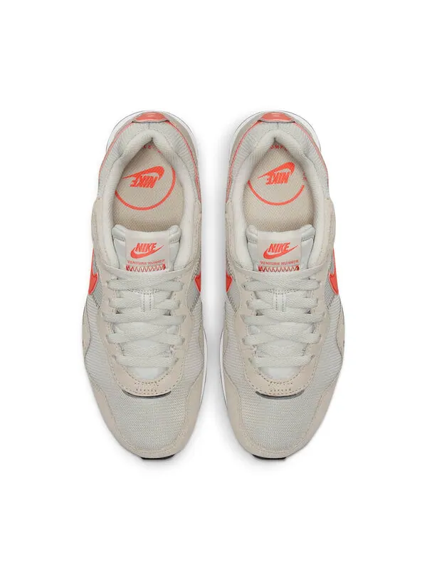 Кроссовки Venture Runner широкие Nike — изображение 4 из 4, белый/серый