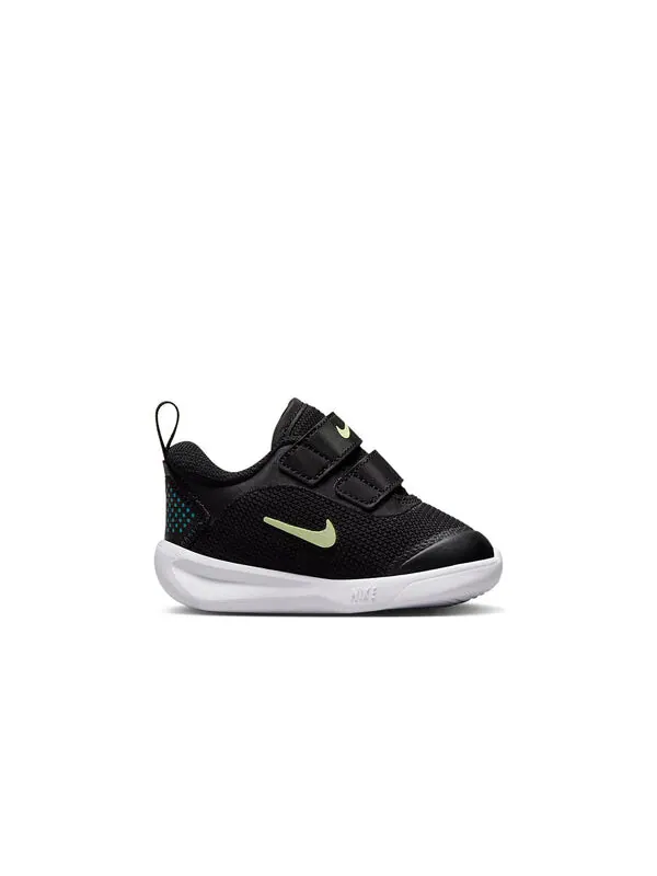 Кроссовки omni multi-court 'black barely volt' Nike — изображение 2 из 4, зеленый