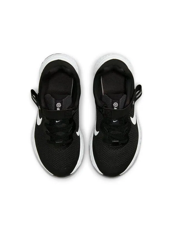 Кроссовки Revolution 6 Flyease 4e Nike — изображение 4 из 4, черный/белый