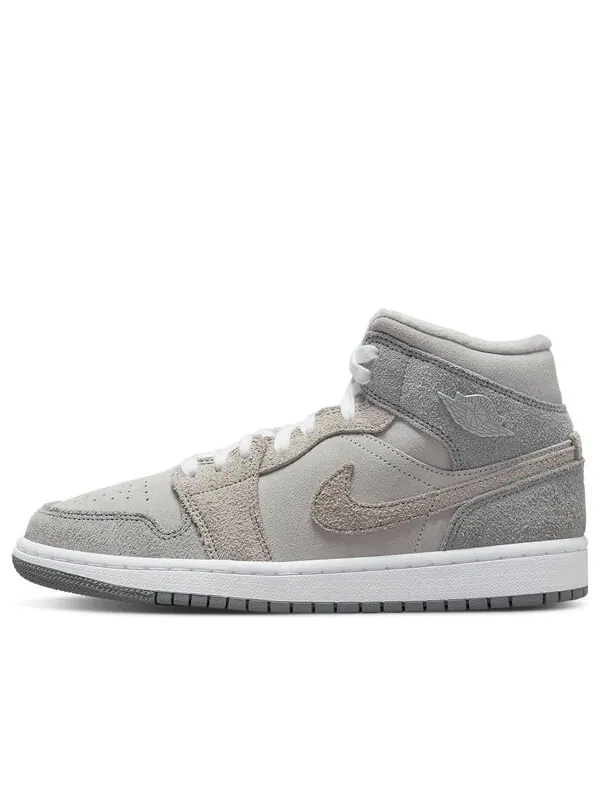 Кроссовки 1 средний размер Air Jordan — изображение 1 из 4, серый
