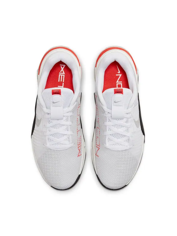 Кроссовки metcon 8 'white black picante red' Nike — изображение 4 из 4