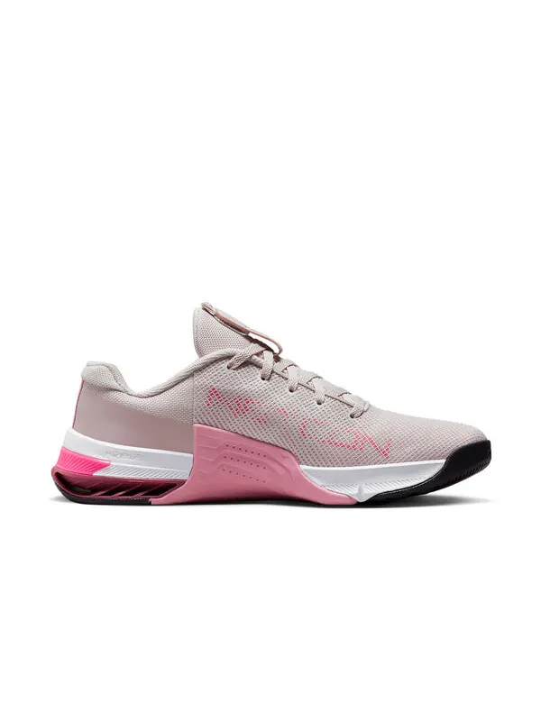 Кроссовки metcon 8 'barely rose' Nike — изображение 2 из 4