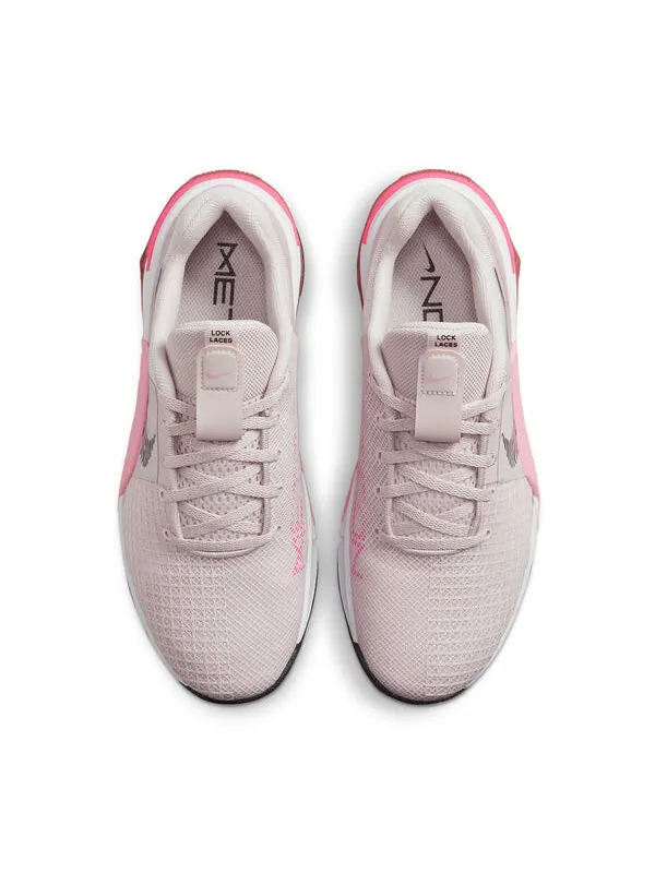 Кроссовки metcon 8 'barely rose' Nike — изображение 4 из 4