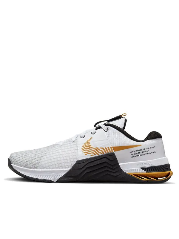 Кроссовки меткон 8 Nike — изображение 1 из 4, белый/золотистый/черный