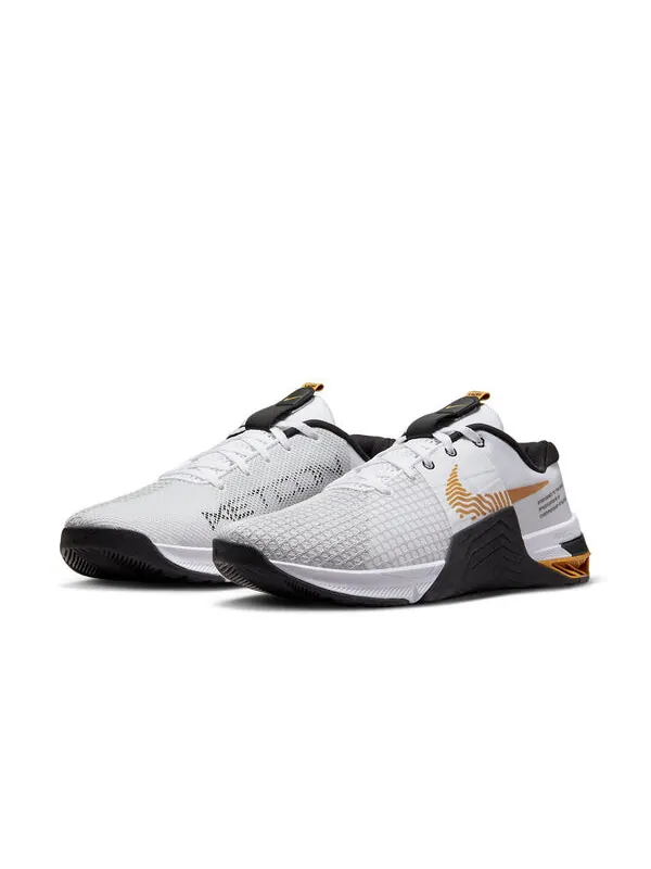 Кроссовки меткон 8 Nike — изображение 3 из 4, белый/золотистый/черный