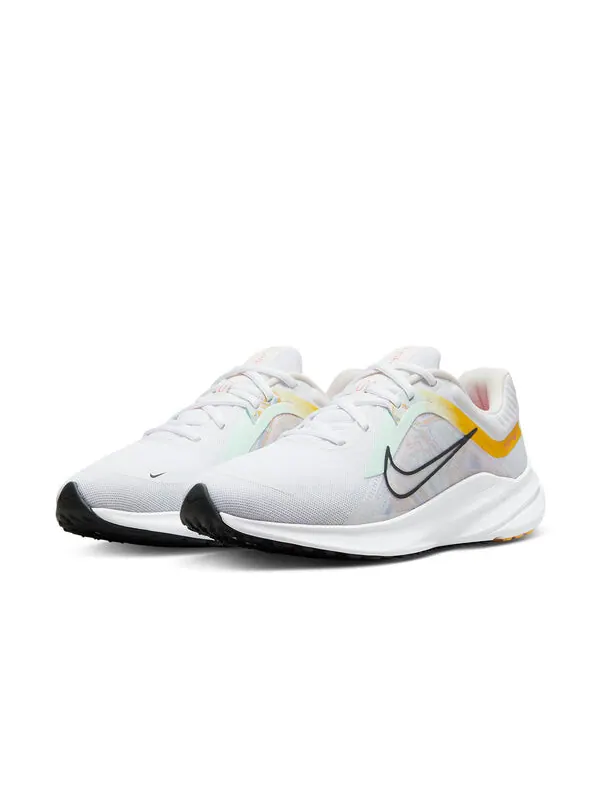 Кроссовки квест 5 премиум Nike — изображение 3 из 4, белый/черный