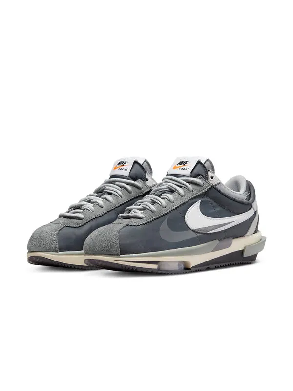 Кроссовки x sacai Zoom Cortez SP Nike — изображение 3 из 4, серый/белый