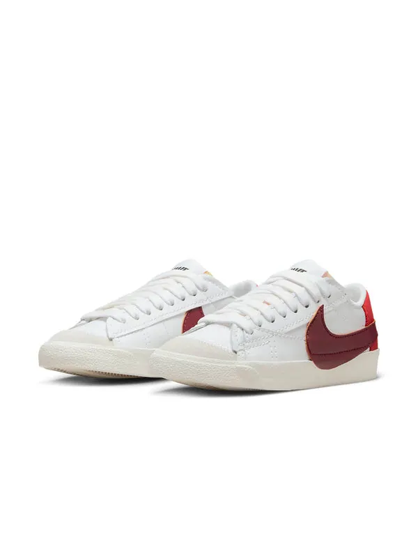 Кроссовки blazer low '77 jumbo 'white dark beetroot' Nike — изображение 3 из 4, белый/красный