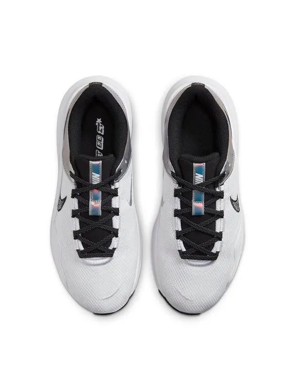 Кроссовки legend essential 3 next nature premium Nike — изображение 4 из 4, белый/серебристый/черный