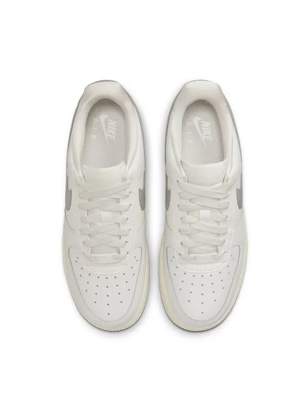 Кроссовки air force 1 '07 essential 'silver swoosh' Nike — изображение 4 из 4, белый